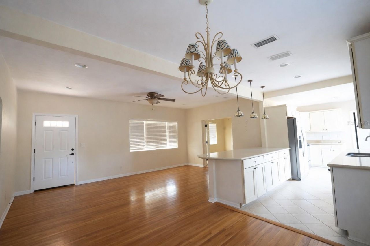 601 34th Avenue Ne, Saint Petersburg, FL 33704 Photo