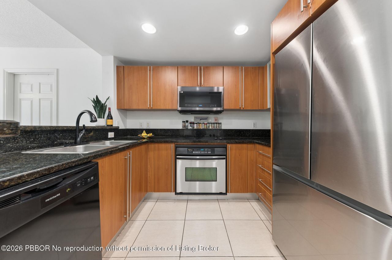 610 Clematis Street, Unit 209, West Palm Beach, FL 33401 Photo