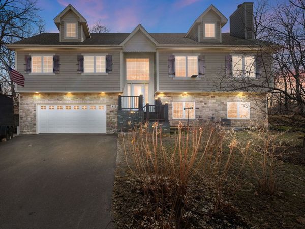 817 Regner Road , McHenry, IL 60051