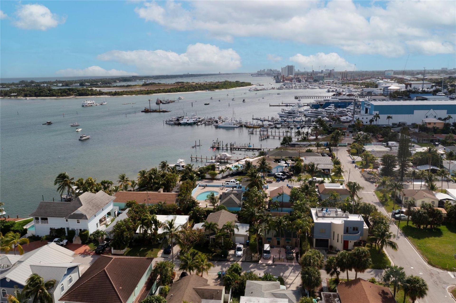 241 W 20th St, Riviera Beach, FL 33404 Photo