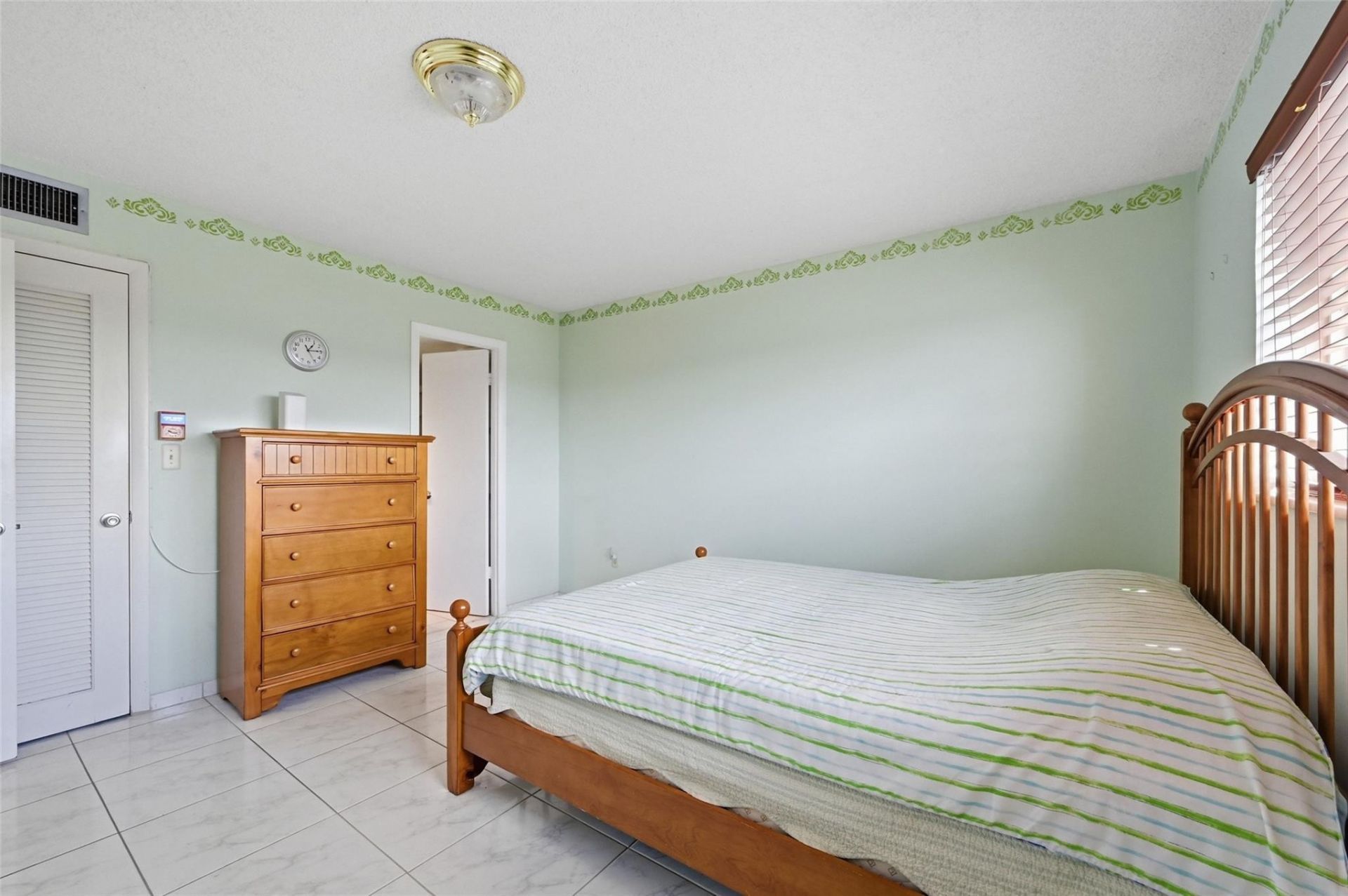 8040 N Sunrise Lakes Dr, Unit 303, Fort Lauderdale, FL 33322 Photo