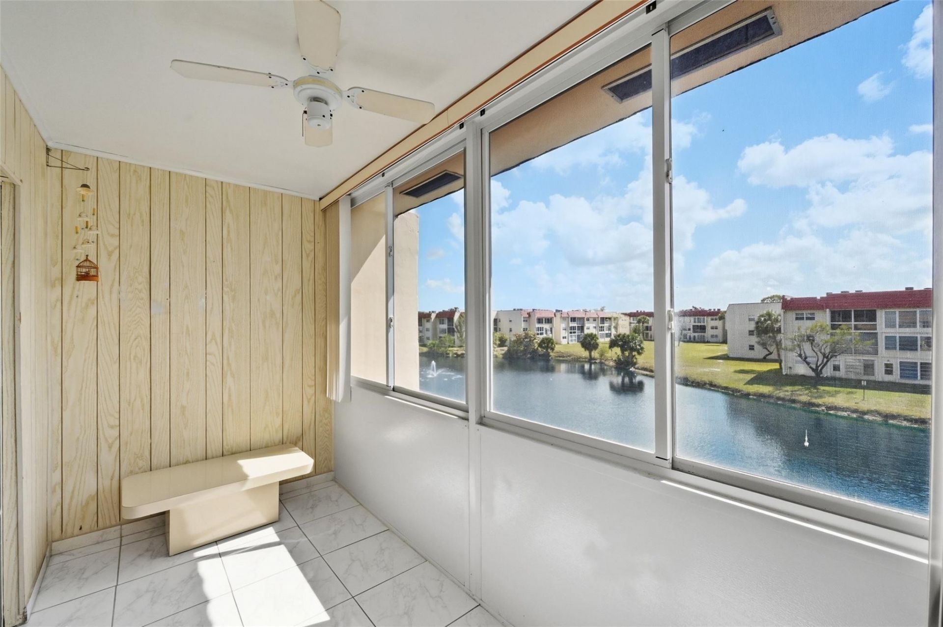 8040 N Sunrise Lakes Dr, Unit 303, Fort Lauderdale, FL 33322 Photo