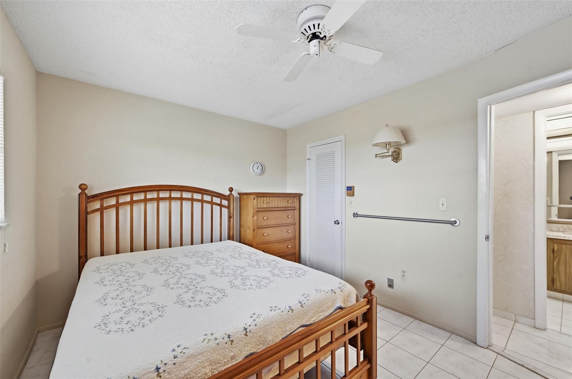 8040 N Sunrise Lakes Dr, Unit 303, Fort Lauderdale, FL 33322 Photo