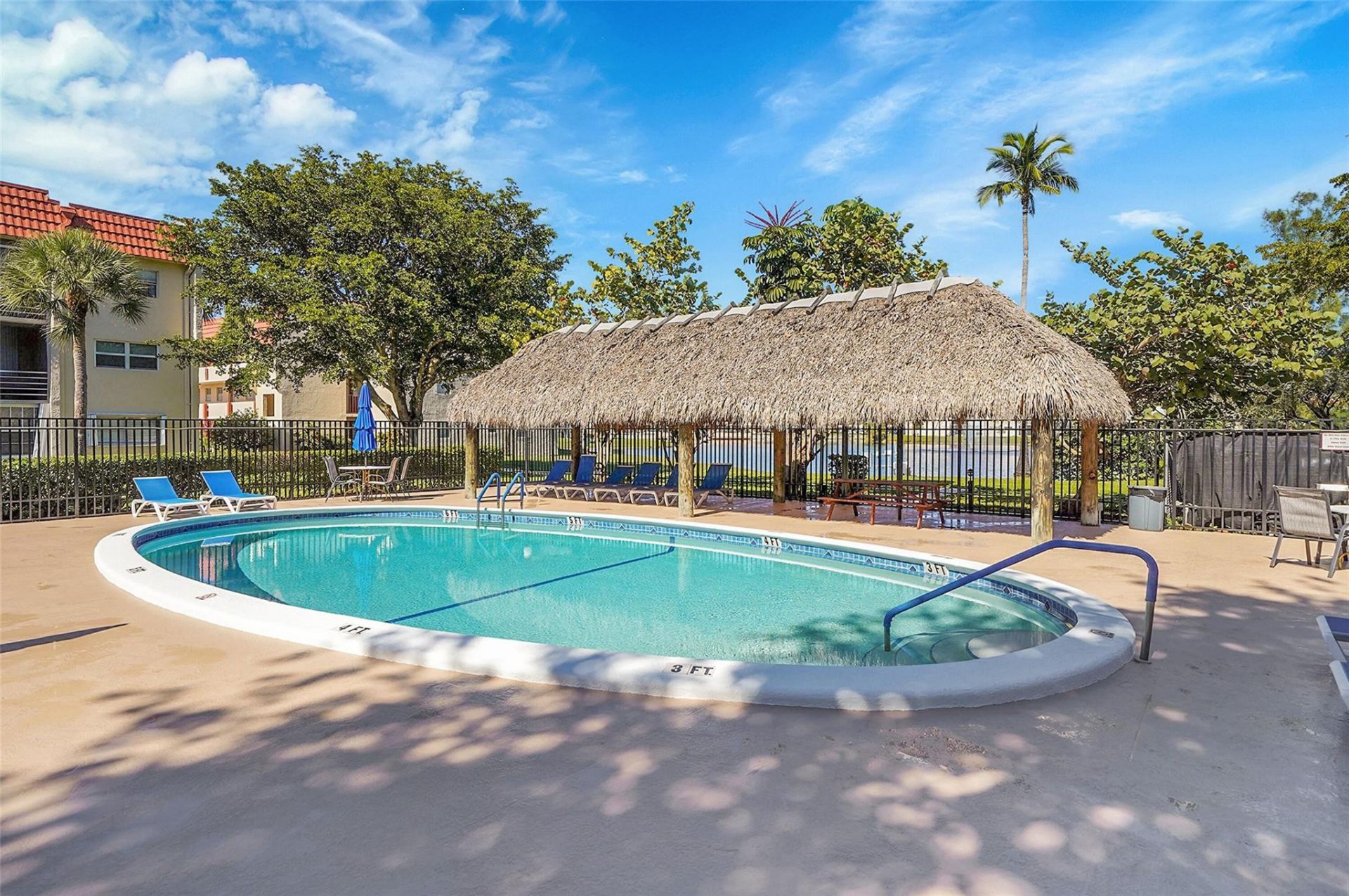 8040 N Sunrise Lakes Dr, Unit 303, Fort Lauderdale, FL 33322 Photo