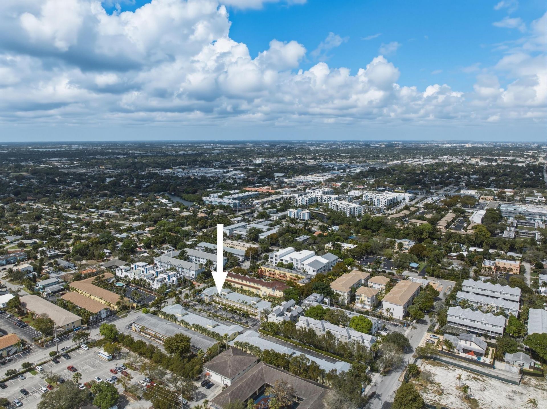 2660 NE 8th Ave, Unit 102, Wilton Manors, FL 33334 Photo