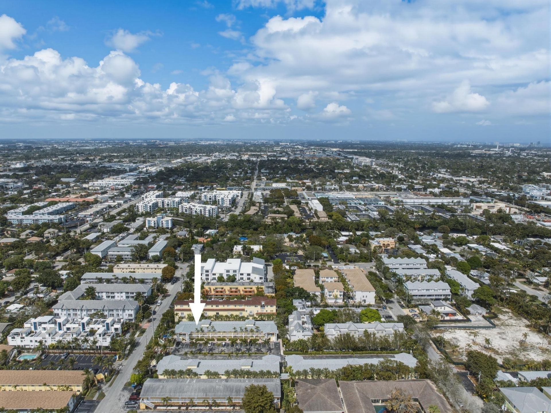 2660 NE 8th Ave, Unit 102, Wilton Manors, FL 33334 Photo