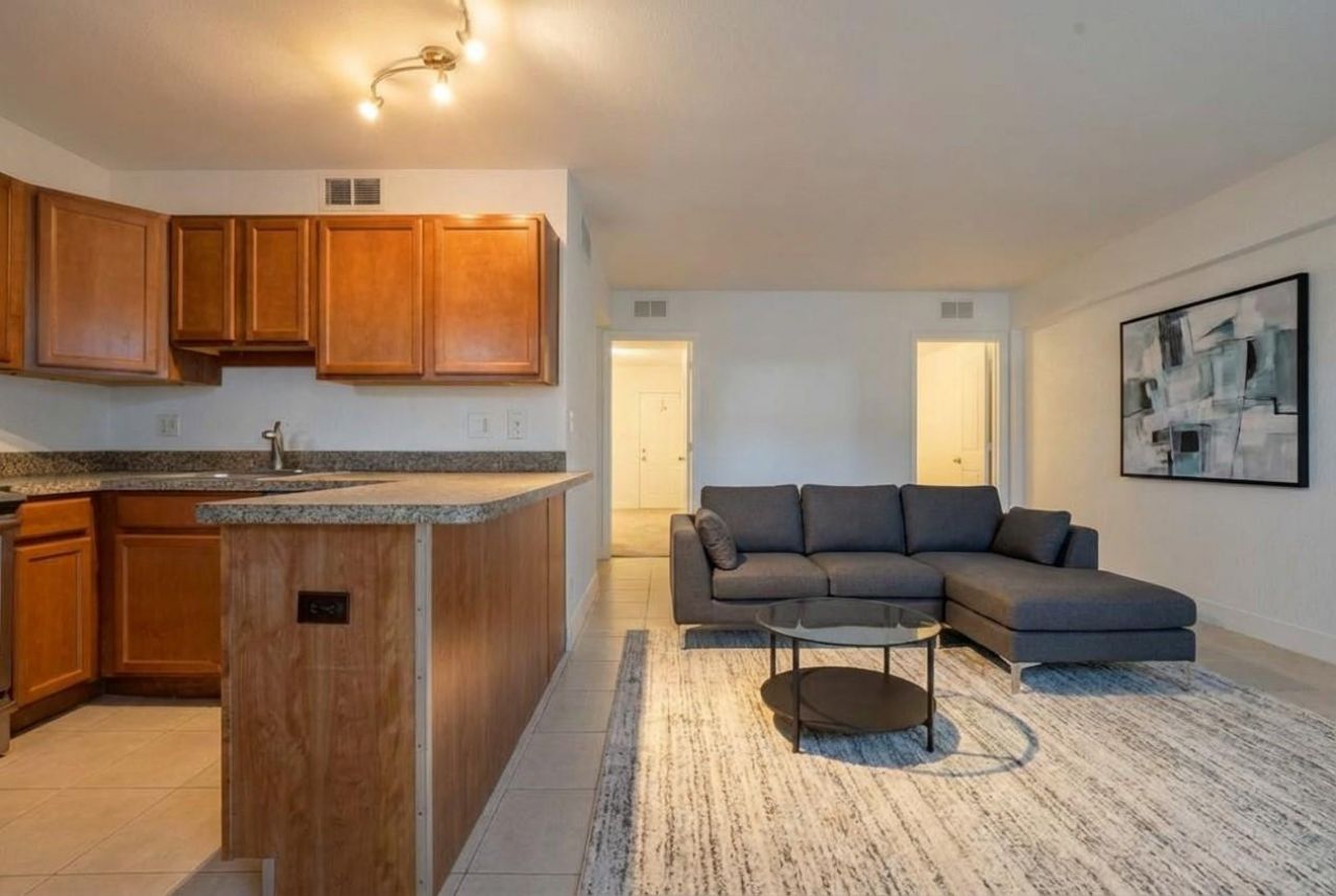 2660 NE 8th Ave, Unit 102, Wilton Manors, FL 33334 Photo