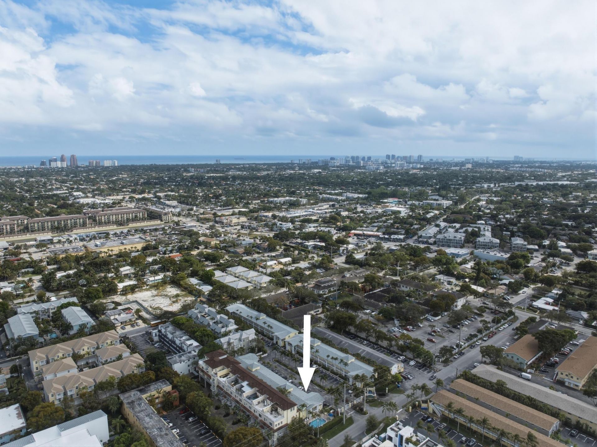 2660 NE 8th Ave, Unit 102, Wilton Manors, FL 33334 Photo