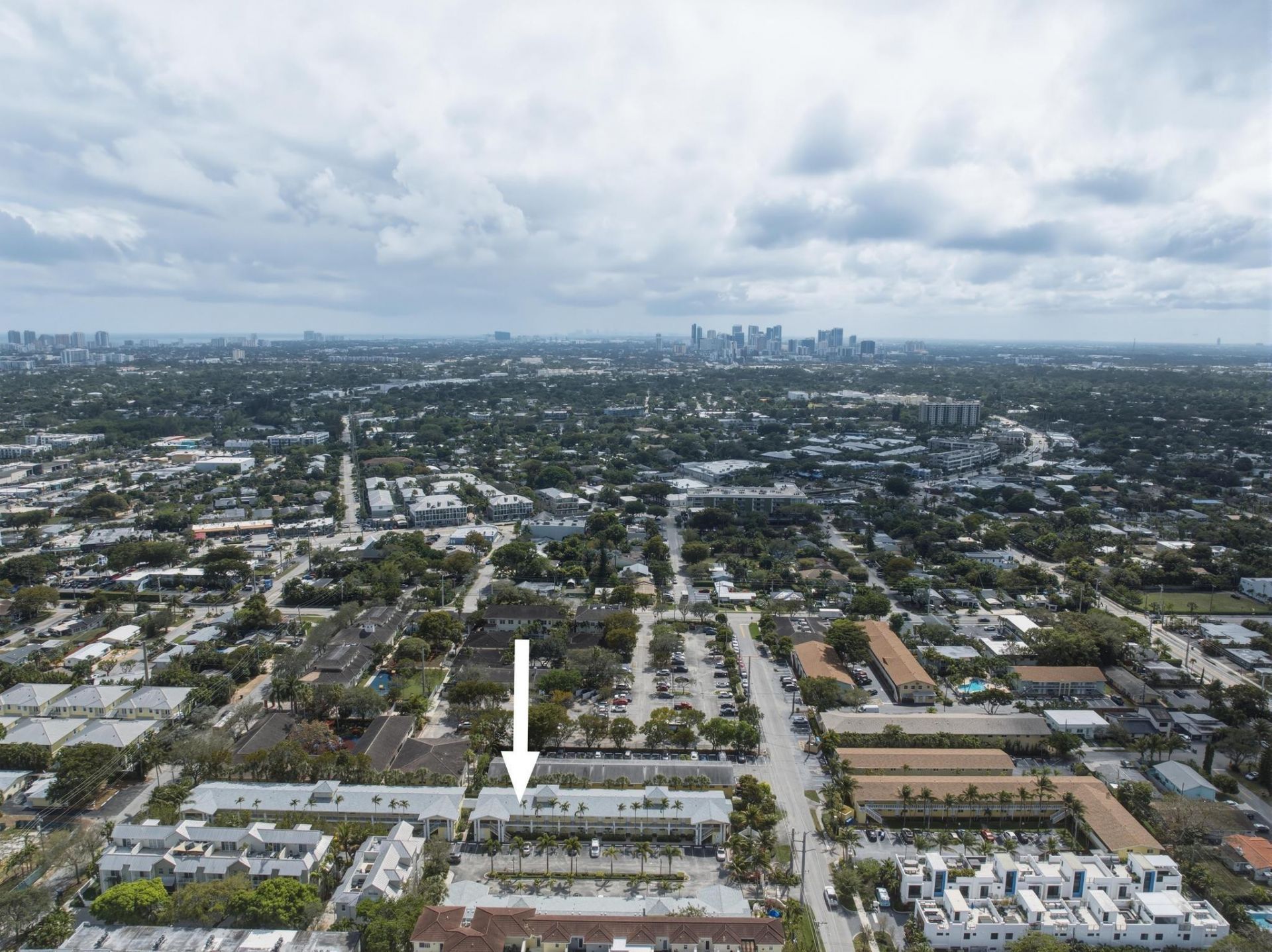 2660 NE 8th Ave, Unit 102, Wilton Manors, FL 33334 Photo