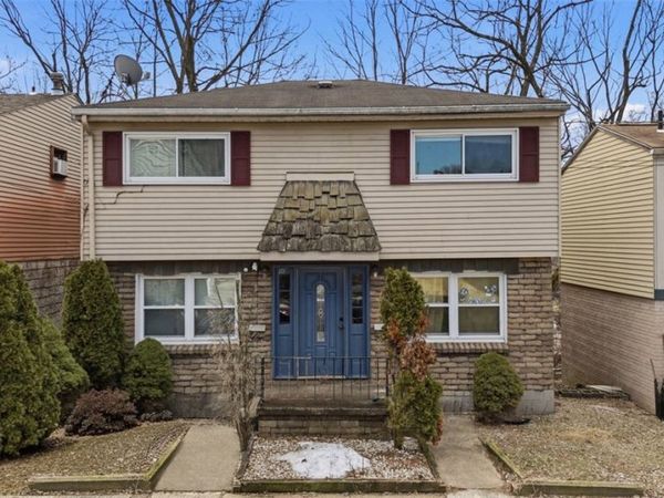 1054-1056 Cleveland Ave, Brackenridge, PA 15014