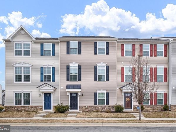 211 LAKE SEYMOUR DRIVE, MIDDLETOWN, DE 19709