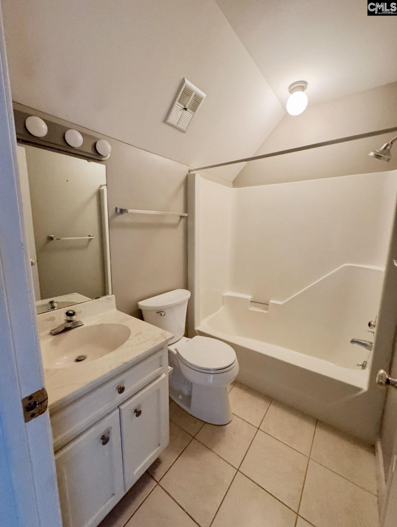 14 Mallet Hill Court  Photo 13