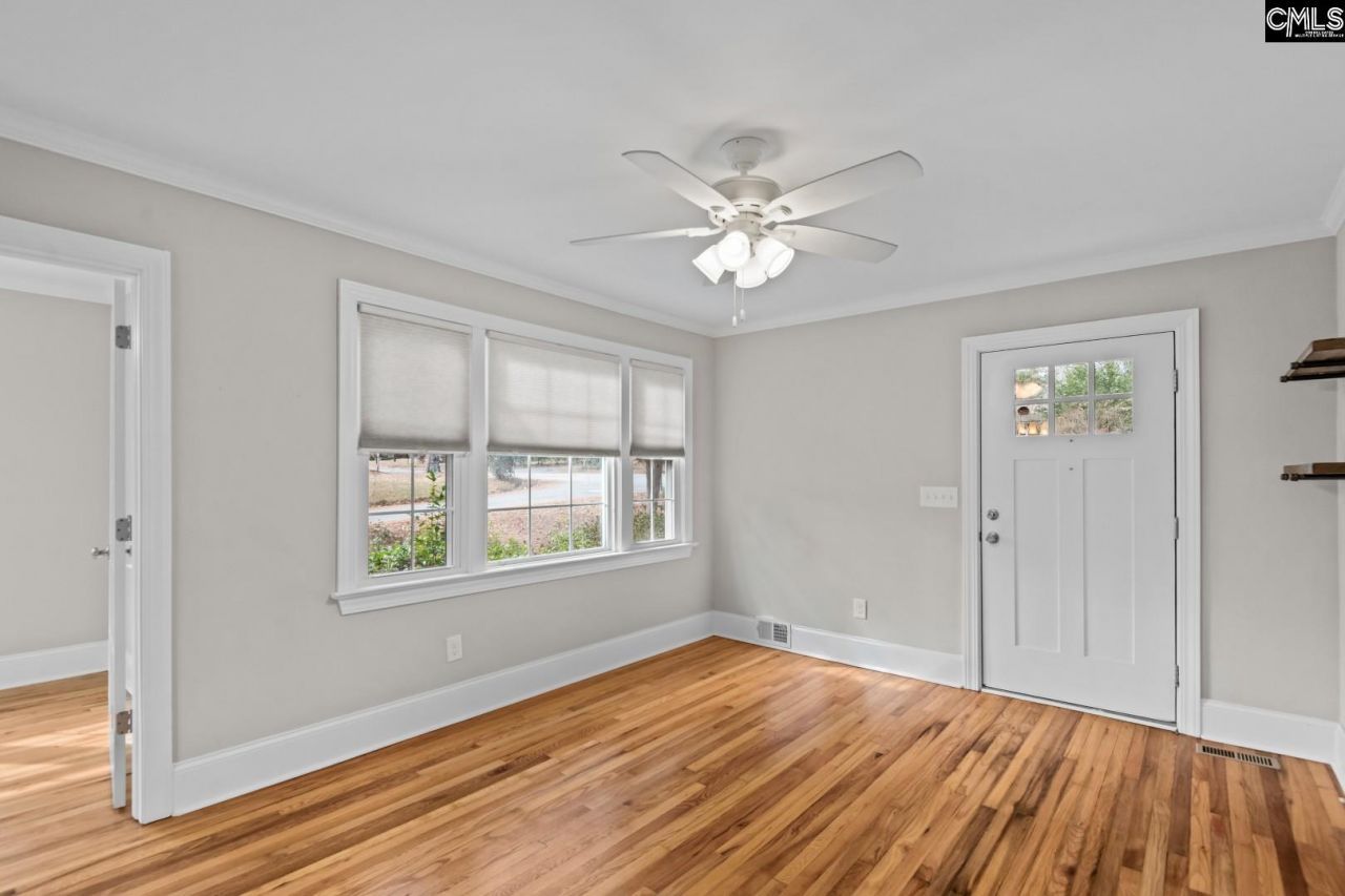 746 Deerwood Street  Photo 6