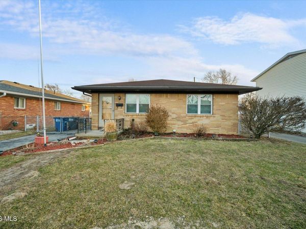 4031 Clover Ridge Court , Toledo, OH 43623