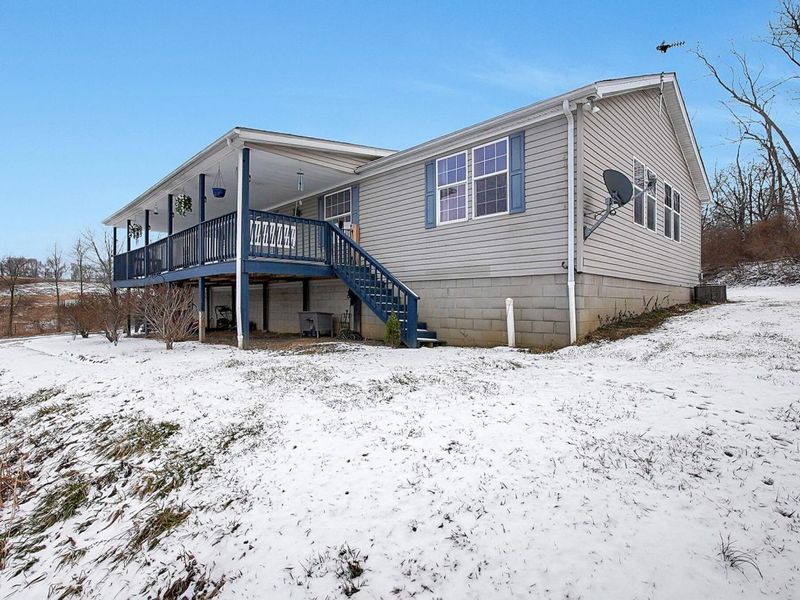 10648 Watson Road SE, Heath, OH 43056 Photo 4