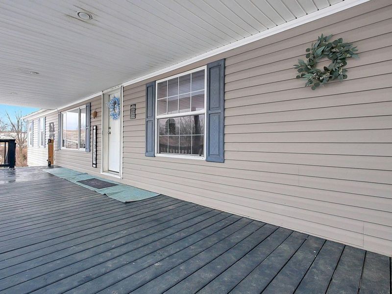 10648 Watson Road SE, Heath, OH 43056 Photo 5