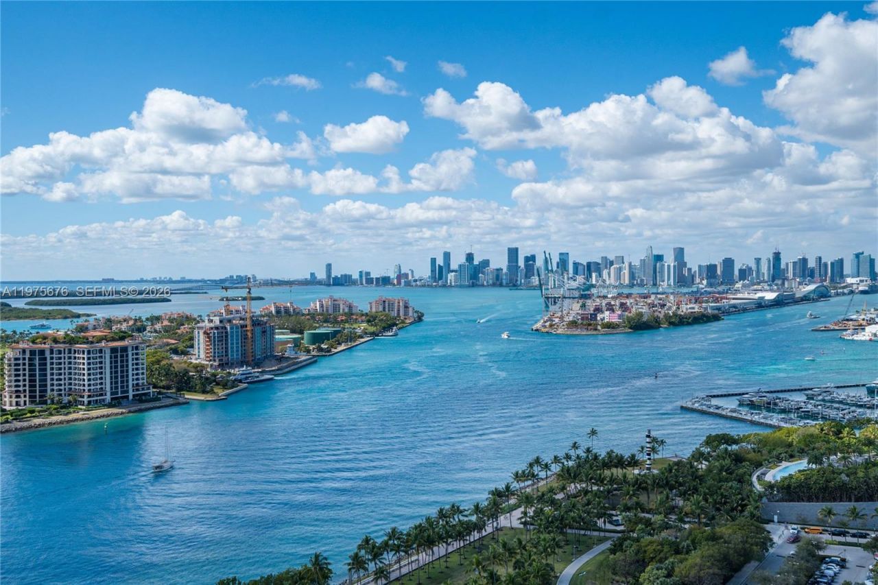 100 S Pointe Dr, Unit 2604, Miami Beach, FL 33139 Photo