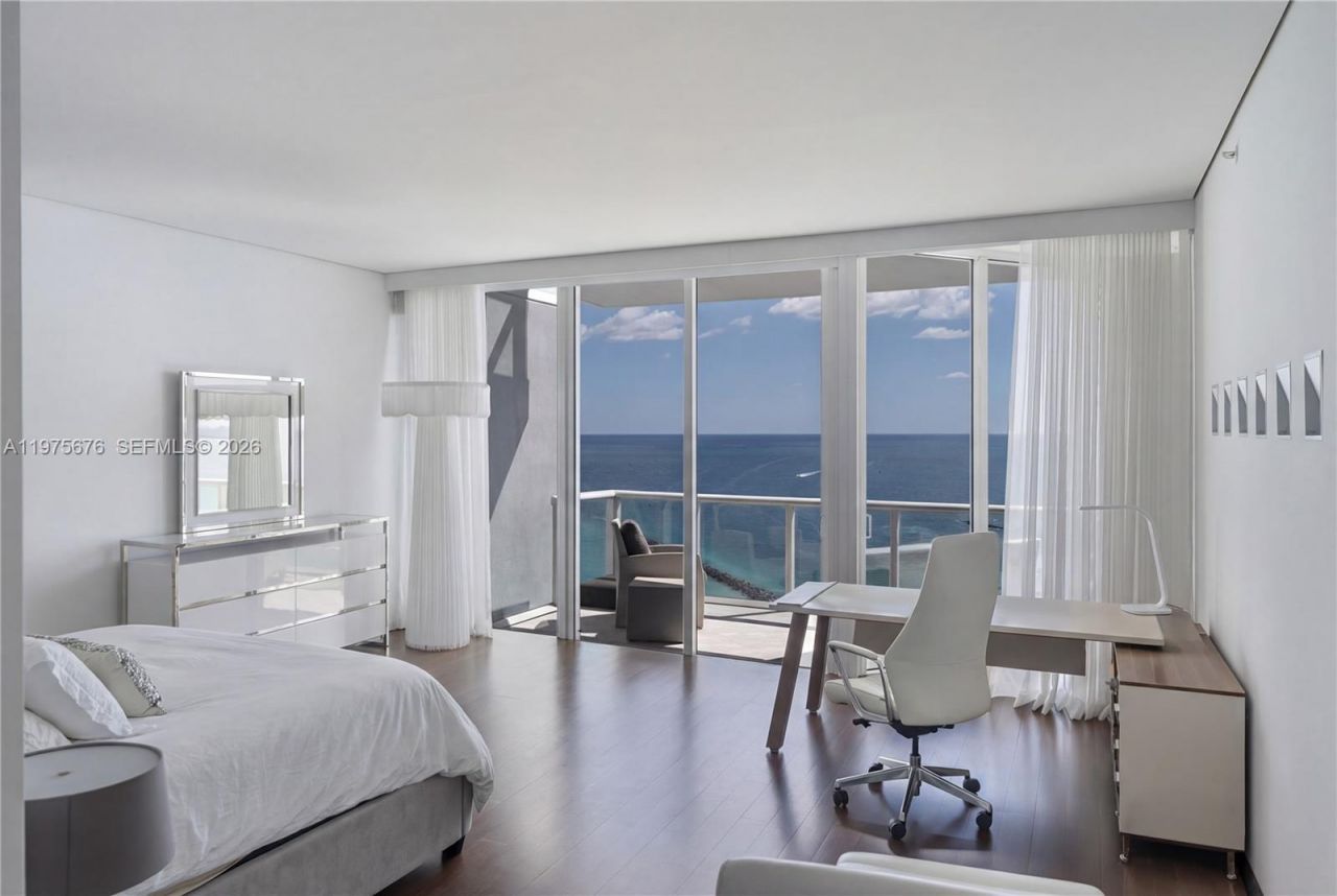 100 S Pointe Dr, Unit 2604, Miami Beach, FL 33139 Photo