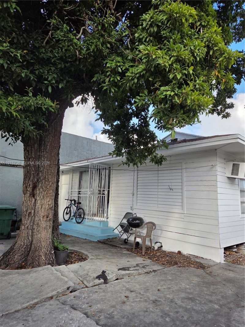 2722 NW 23rd Ave , Miami, FL 33142 Photo