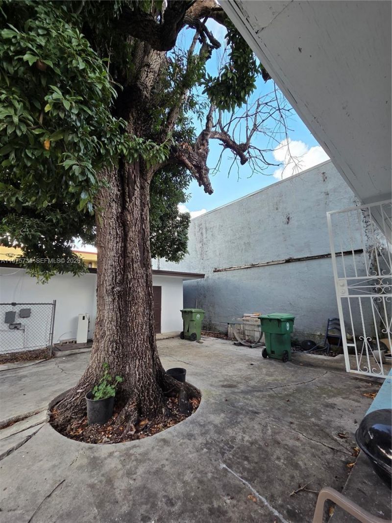 2722 NW 23rd Ave , Miami, FL 33142 Photo