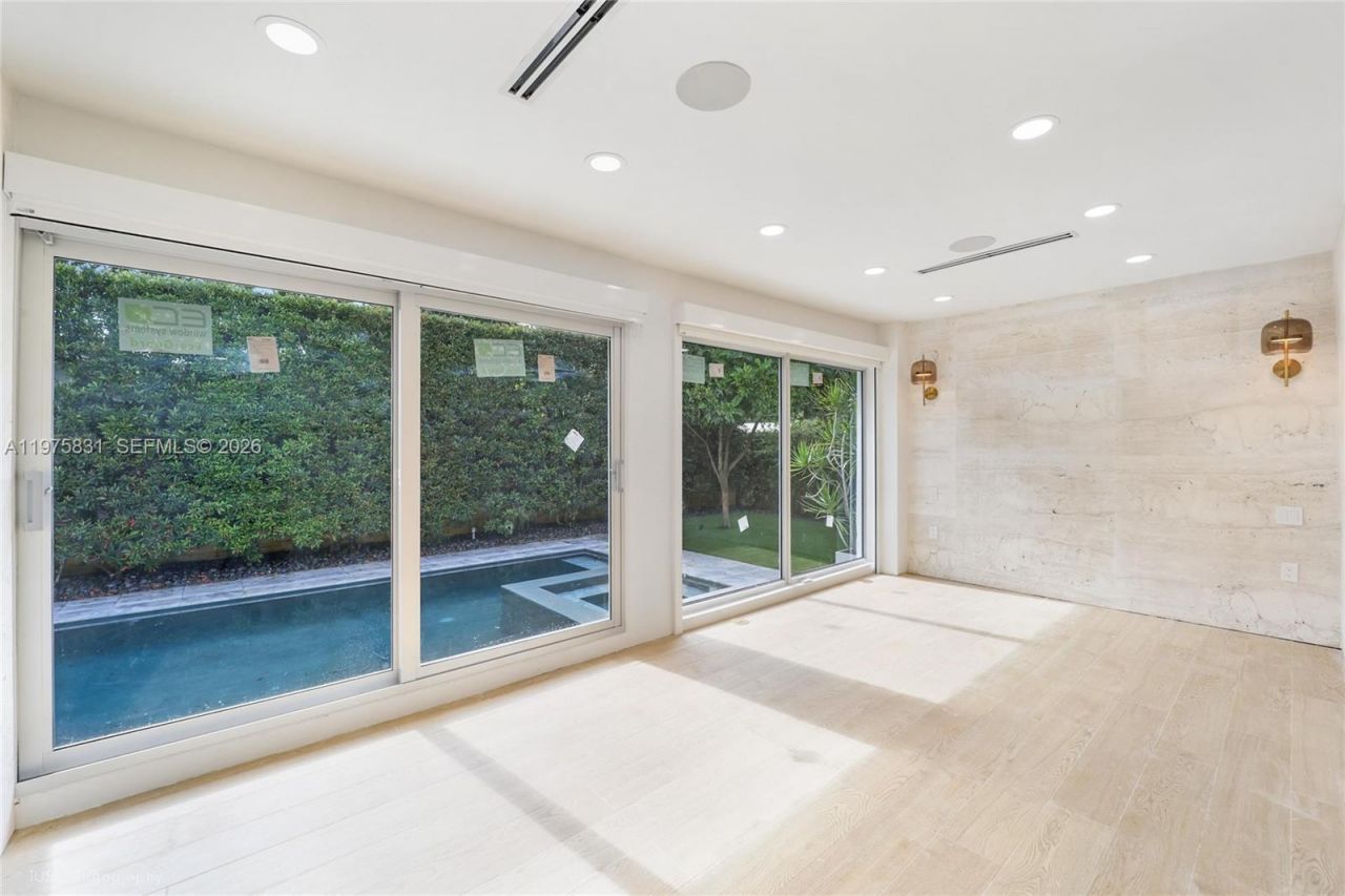 555 NE 52nd Ter, Miami, FL 33137 Photo