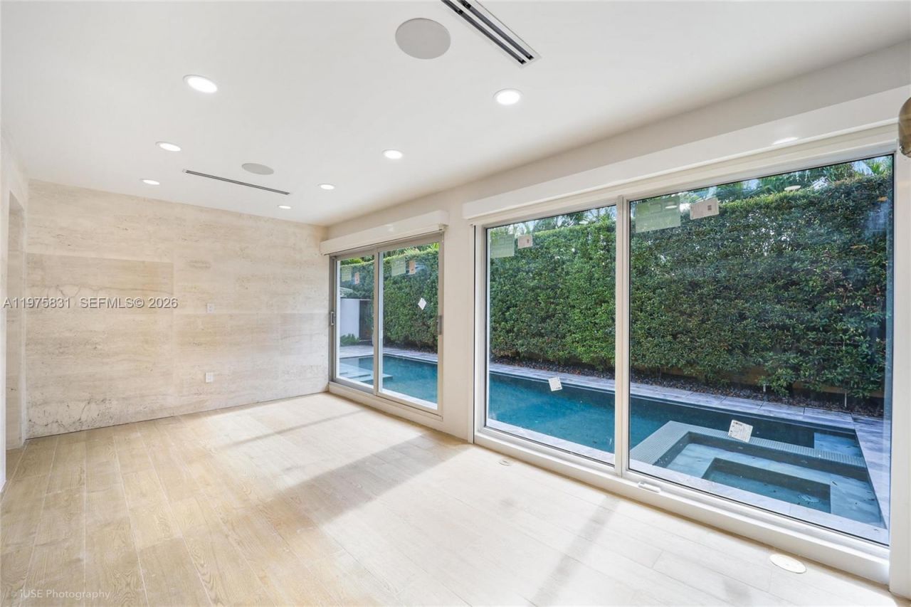 555 NE 52nd Ter, Miami, FL 33137 Photo