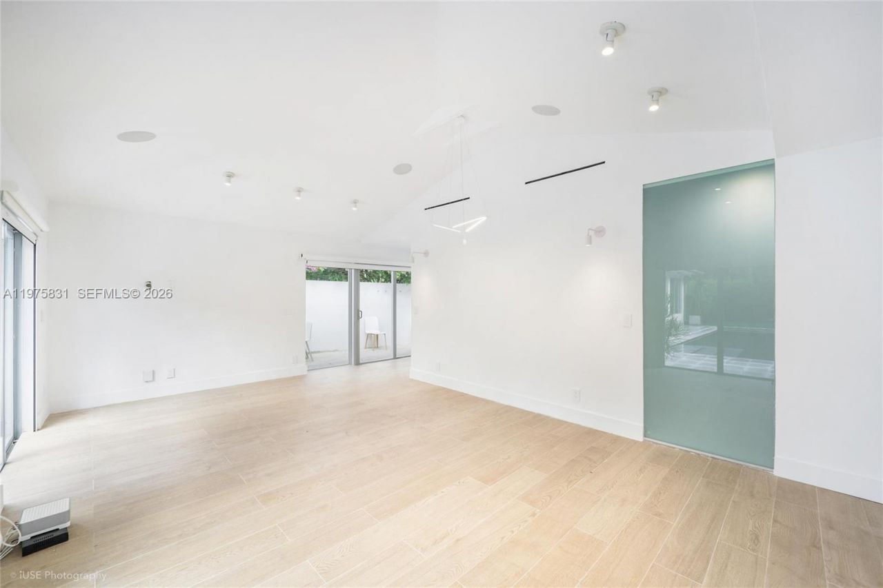 555 NE 52nd Ter, Miami, FL 33137 Photo