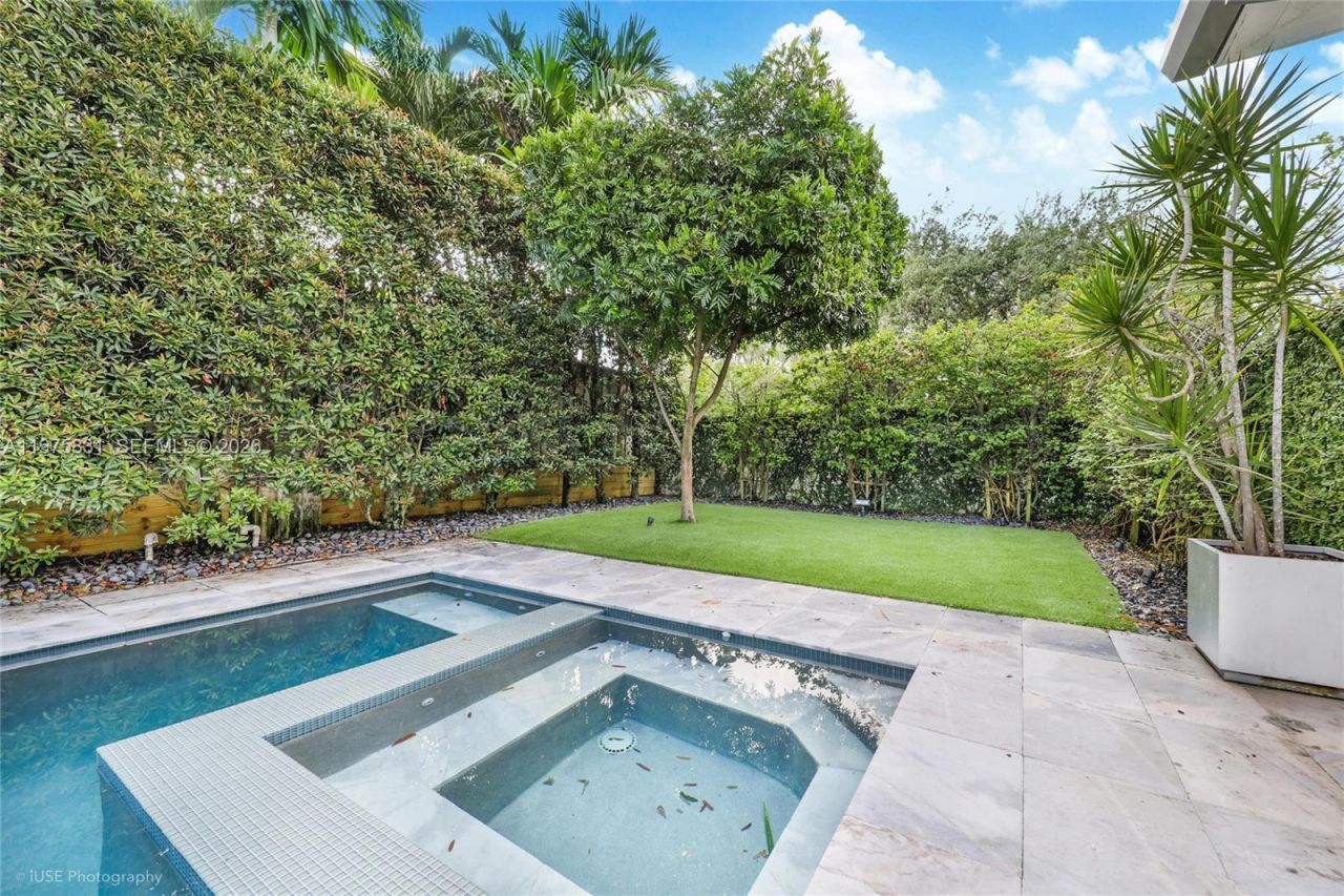 555 NE 52nd Ter, Miami, FL 33137 Photo