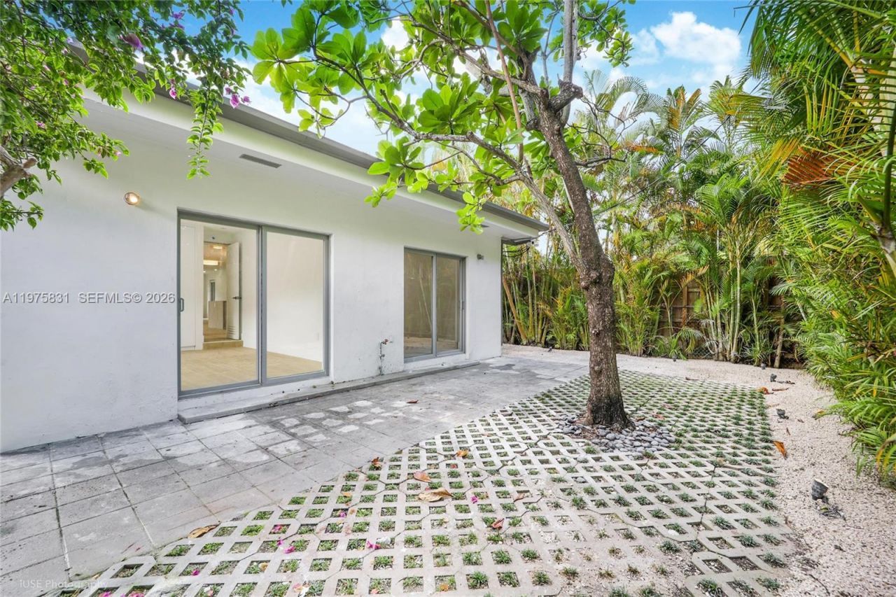 555 NE 52nd Ter, Miami, FL 33137 Photo