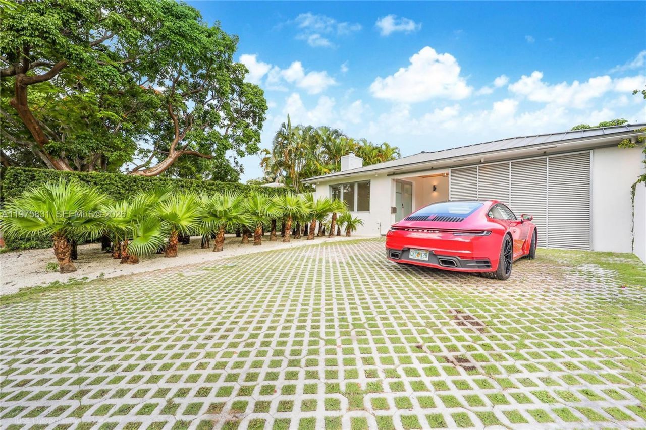 555 NE 52nd Ter, Miami, FL 33137 Photo