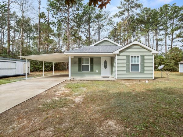 618 St Edwards St , DeRidder, LA 70634