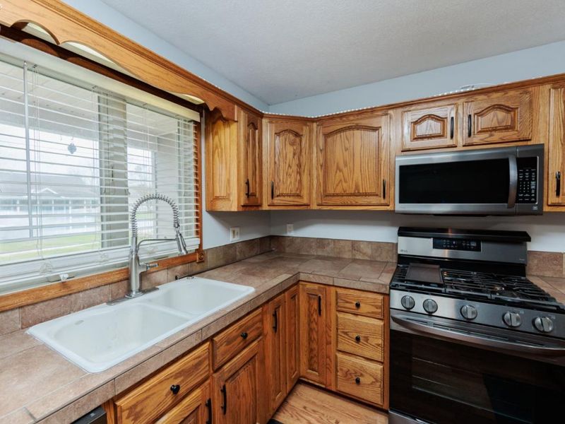 16 Senior Drive, Greenwich, OH 44837 Photo 10