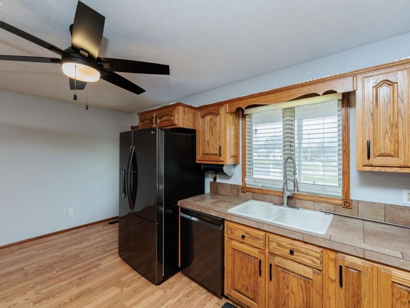 16 Senior Drive, Greenwich, OH 44837 Photo 12