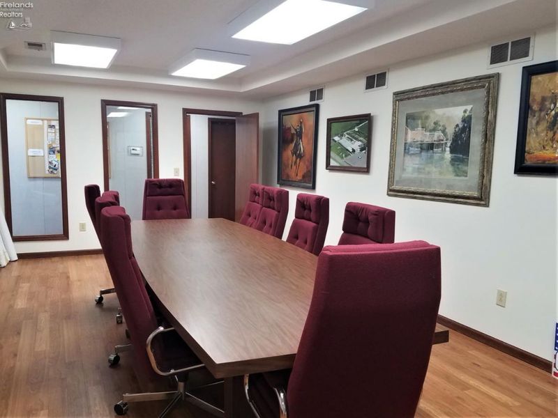 655 Fox Run Rd, Unit B, Findlay, OH 45840 Photo 3