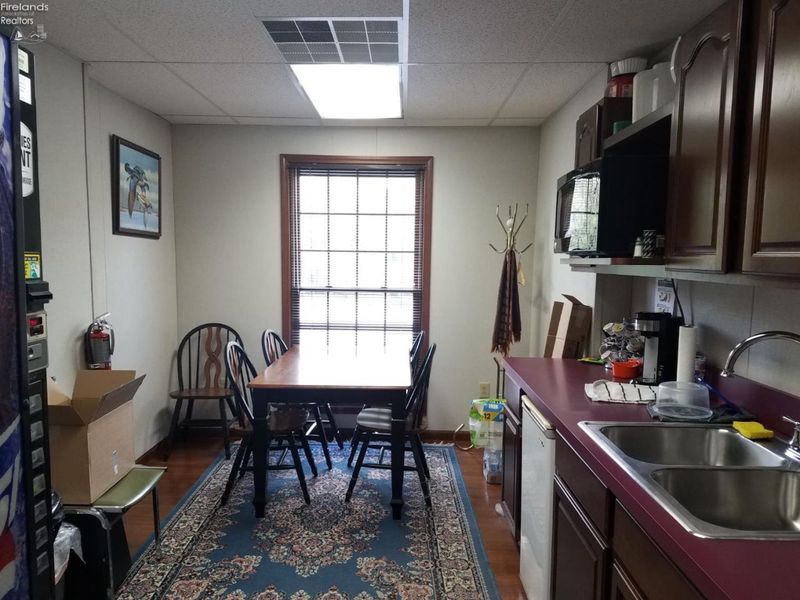 655 Fox Run Rd, Unit B, Findlay, OH 45840 Photo 4