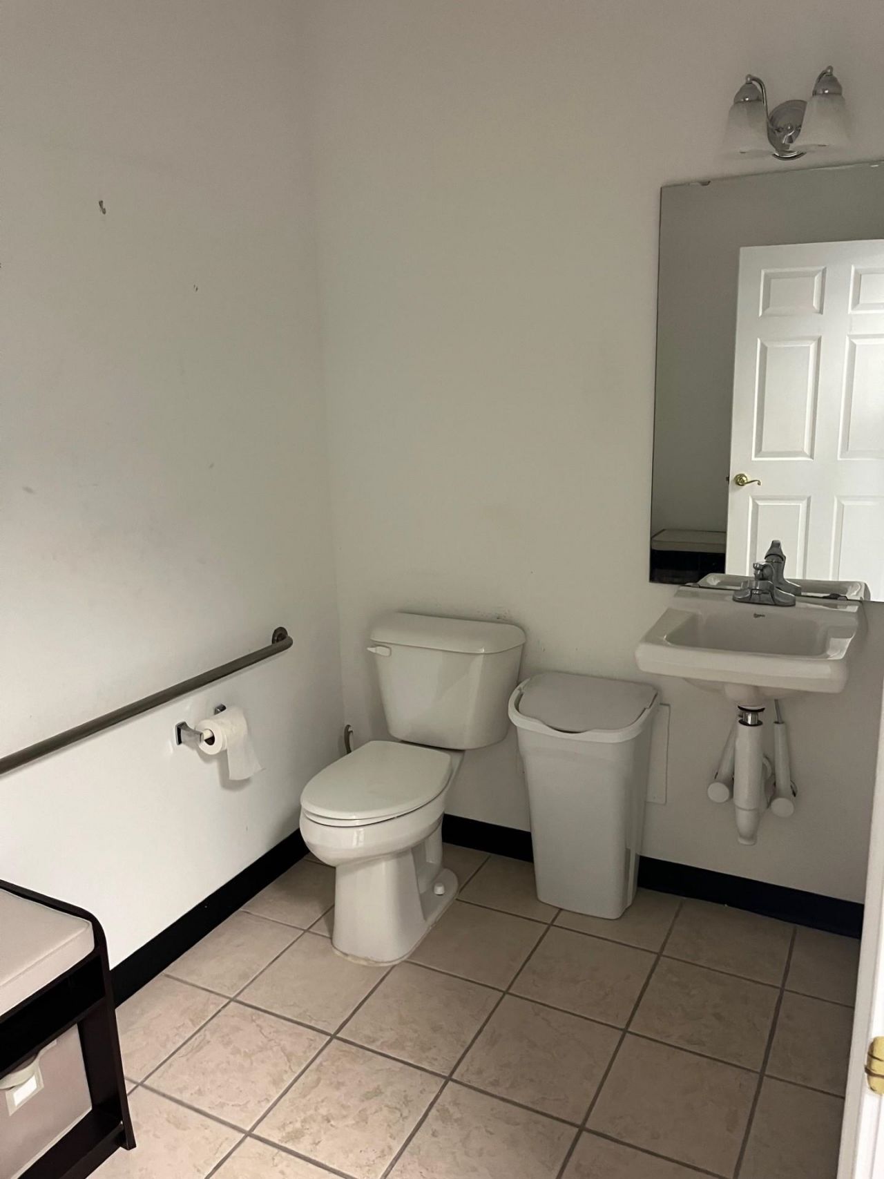 263 Commerce Dr. Photo 7