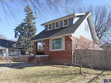 744 S 32nd Street , Lincoln, NE 68510