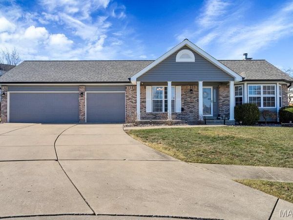909 W Medalist Court , Wentzville, MO 63385