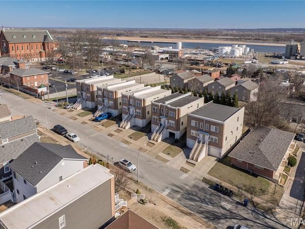 6601 Pennsylvania Avenue , St Louis, MO 63111