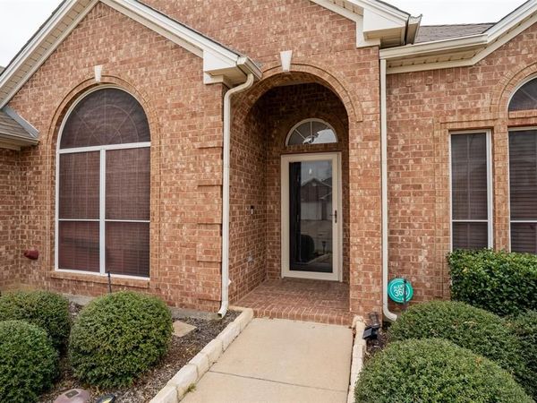 8700 Shadow Trace Drive, Fort Worth, TX 76244