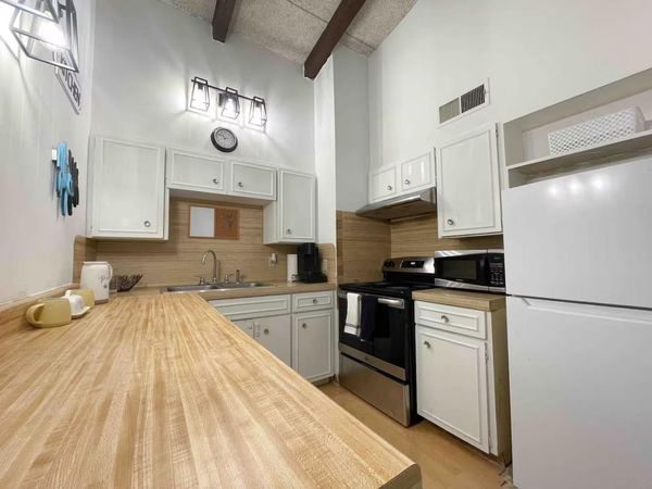 2404 Longview ST, Unit 204, Austin, TX 78705