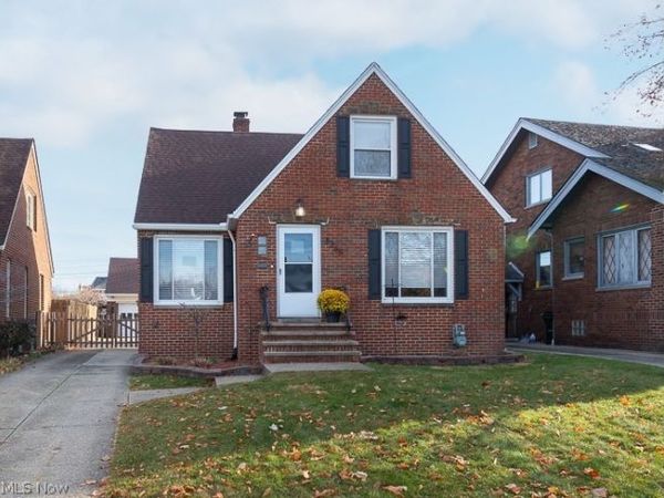6365 Doncaster Avenue, Parma, OH 44129