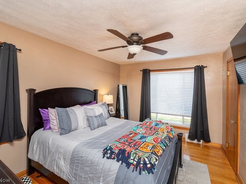 6365 Doncaster Avenue, Parma, OH 44129 Photo 11