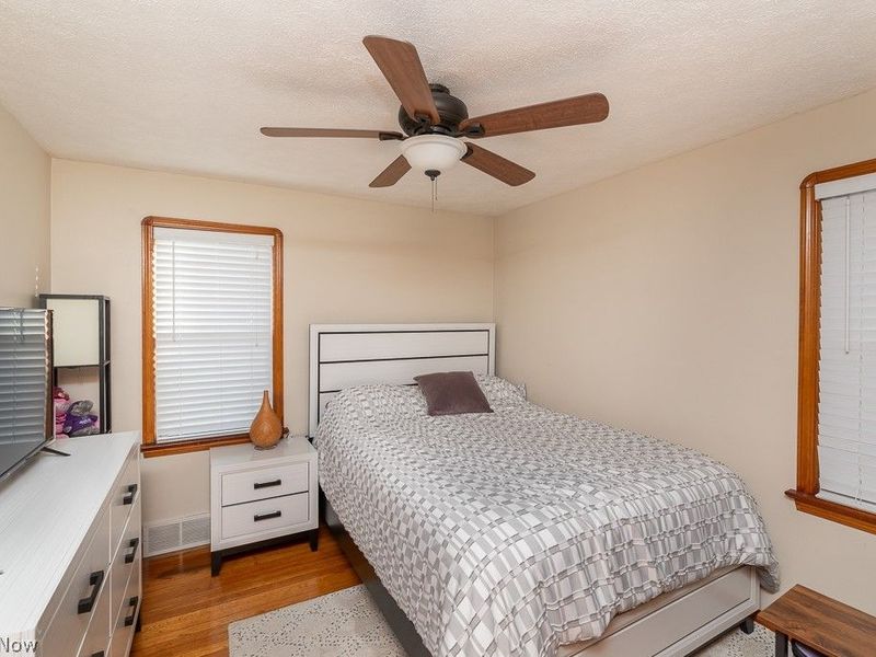 6365 Doncaster Avenue, Parma, OH 44129 Photo 14