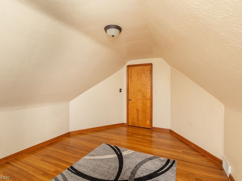 6365 Doncaster Avenue, Parma, OH 44129 Photo 18