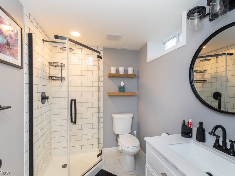 6365 Doncaster Avenue, Parma, OH 44129 Photo 24