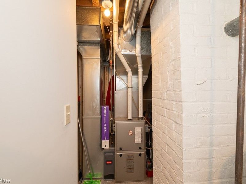 6365 Doncaster Avenue, Parma, OH 44129 Photo 26