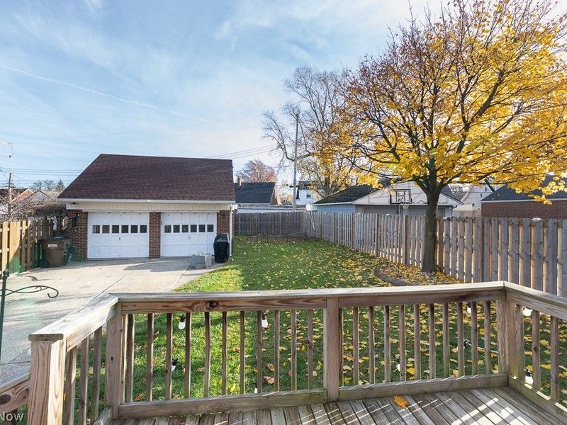 6365 Doncaster Avenue, Parma, OH 44129 Photo 32