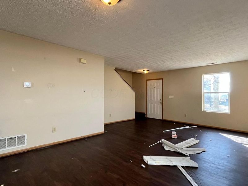 7516 Hemrich Drive , Canal Winchester, OH 43110 Photo 2