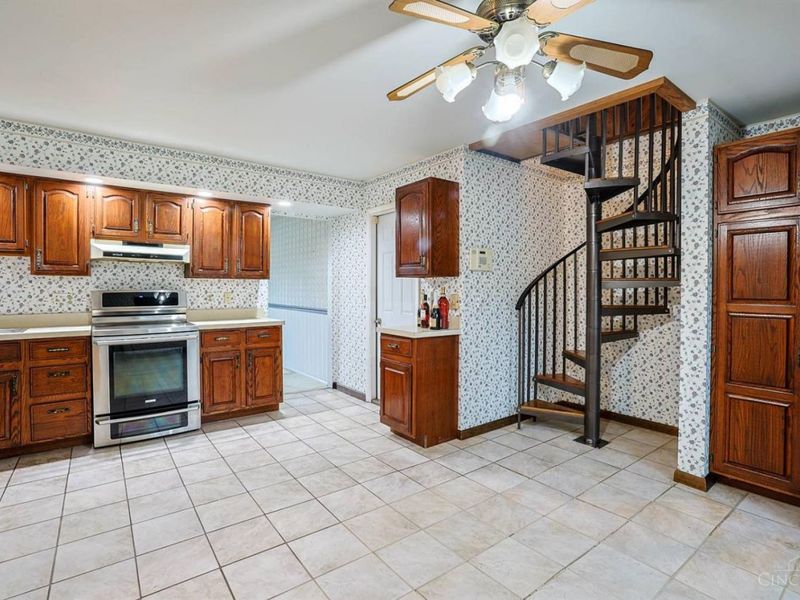 1126 Hickok Lane, Delhi Twp, OH 45238 Photo 14